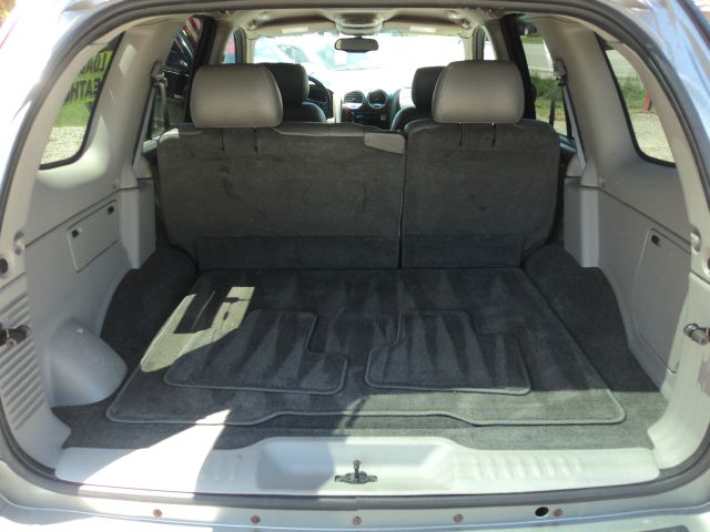 2003 GMC Envoy Wagon SE