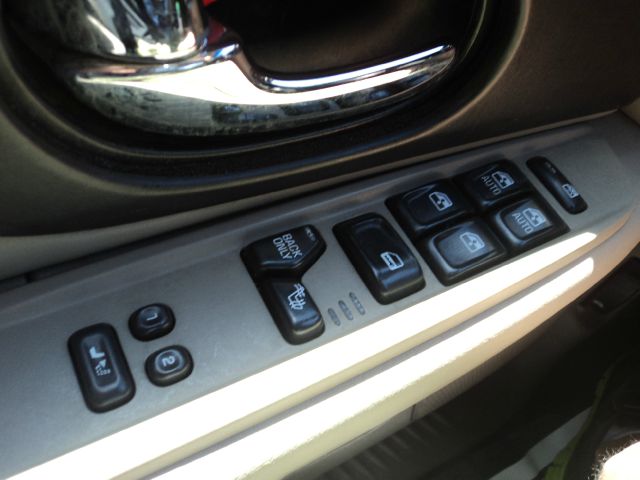 2003 GMC Envoy Wagon SE