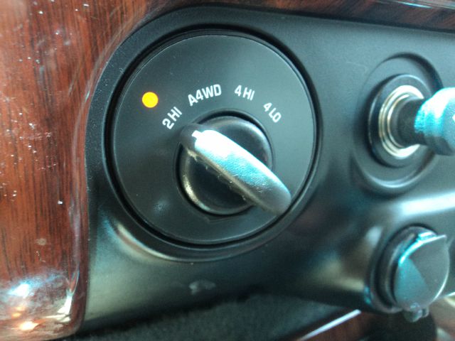 2003 GMC Envoy Wagon SE