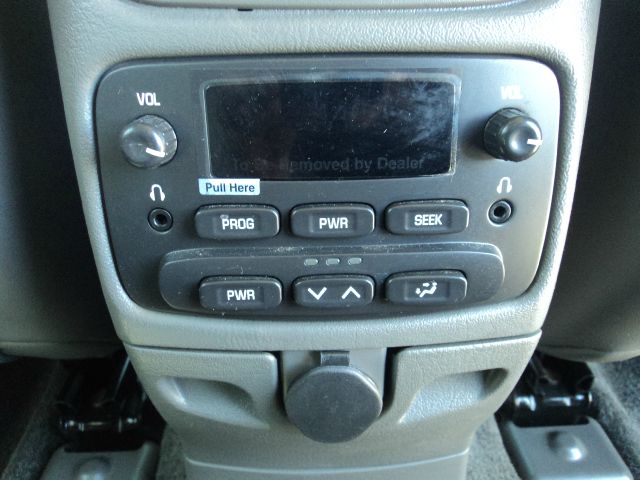 2003 GMC Envoy Wagon SE