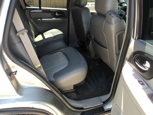 2003 GMC Envoy Wagon SE