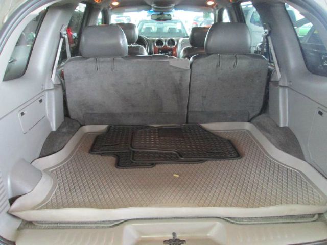 2003 GMC Envoy Wagon SE