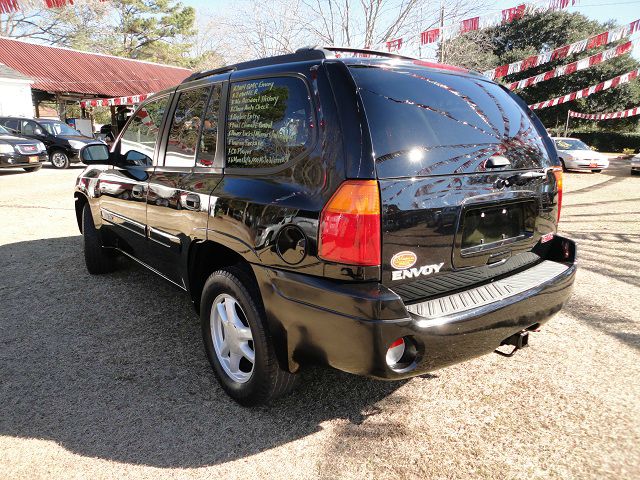 2004 GMC Envoy 4x4 Crew Cab LE