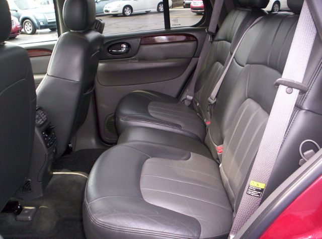 2004 GMC Envoy Wagon SE