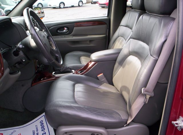 2004 GMC Envoy Wagon SE