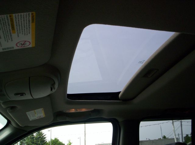 2004 GMC Envoy Wagon SE