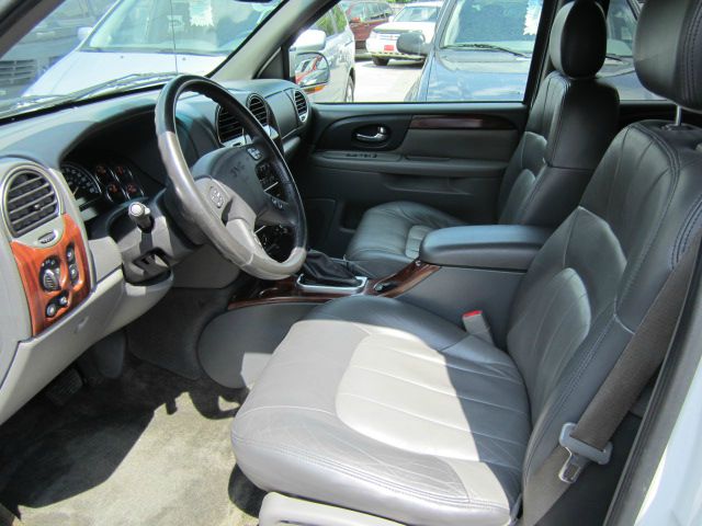 2004 GMC Envoy Wagon SE