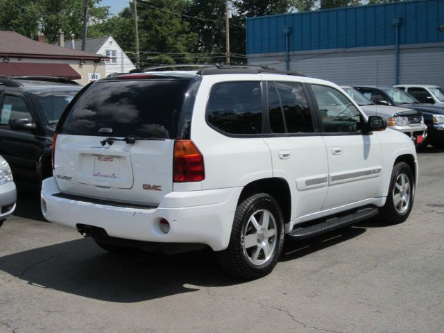 2004 GMC Envoy Wagon SE