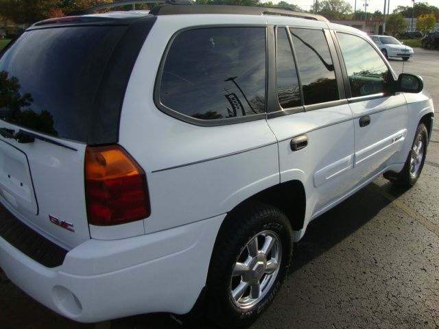 2004 GMC Envoy 4x4 Crew Cab LE