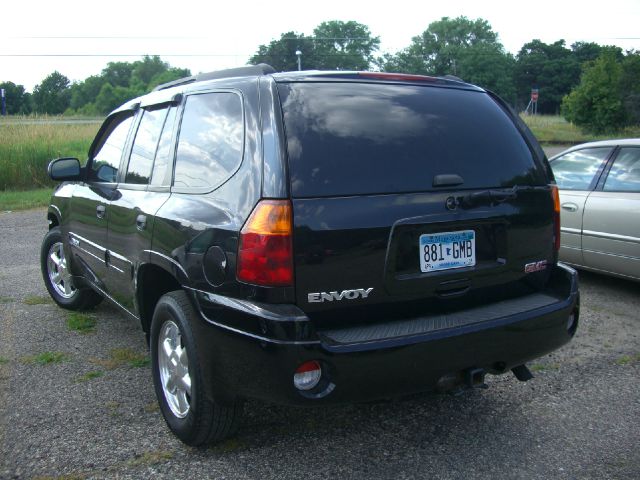 2004 GMC Envoy 4x4 Crew Cab LE