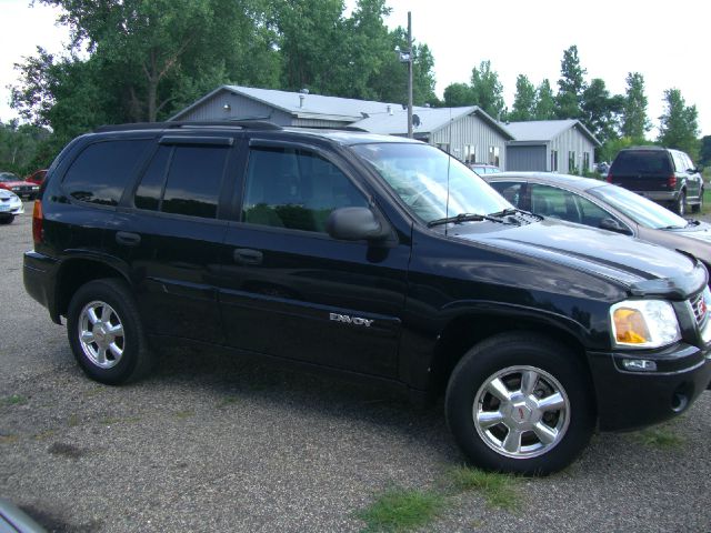 2004 GMC Envoy 4x4 Crew Cab LE