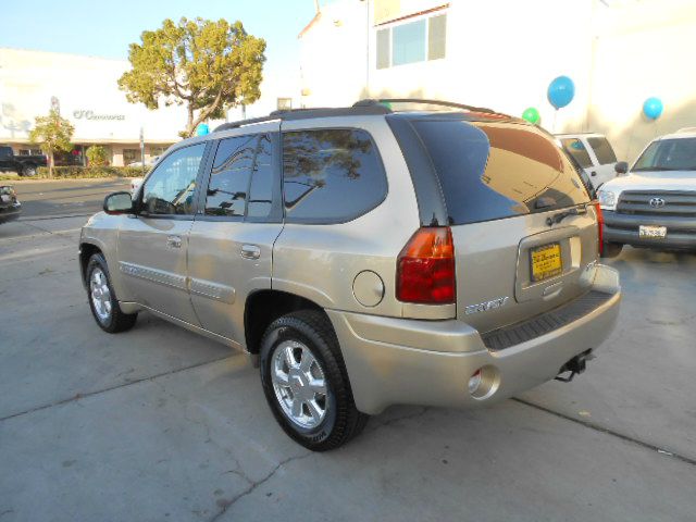 2004 GMC Envoy 4x4 Crew Cab LE
