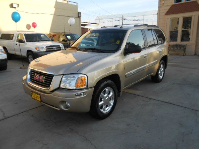 2004 GMC Envoy 4x4 Crew Cab LE
