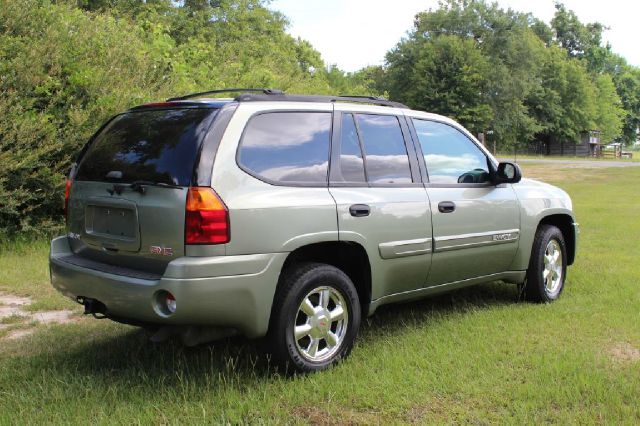 2004 GMC Envoy 4x4 Crew Cab LE