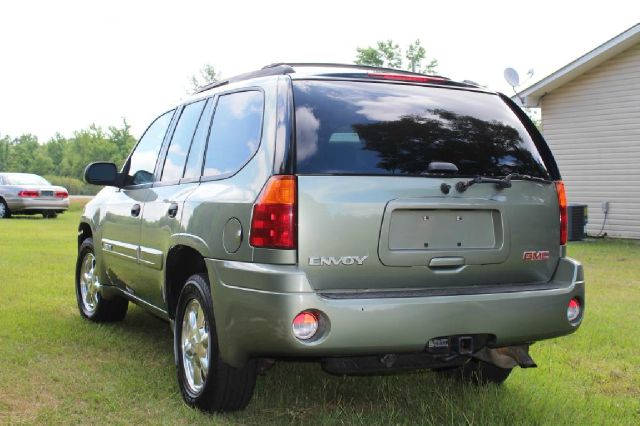 2004 GMC Envoy 4x4 Crew Cab LE