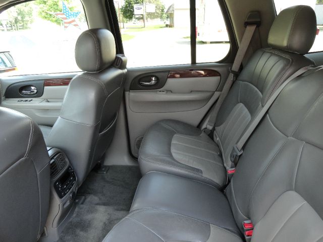 2004 GMC Envoy Wagon SE