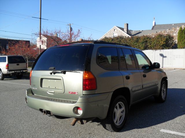 2004 GMC Envoy 4x4 Crew Cab LE