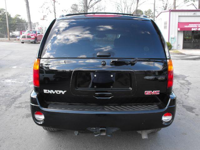 2004 GMC Envoy GXP