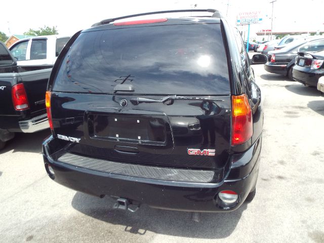 2004 GMC Envoy 4x4 Crew Cab LE
