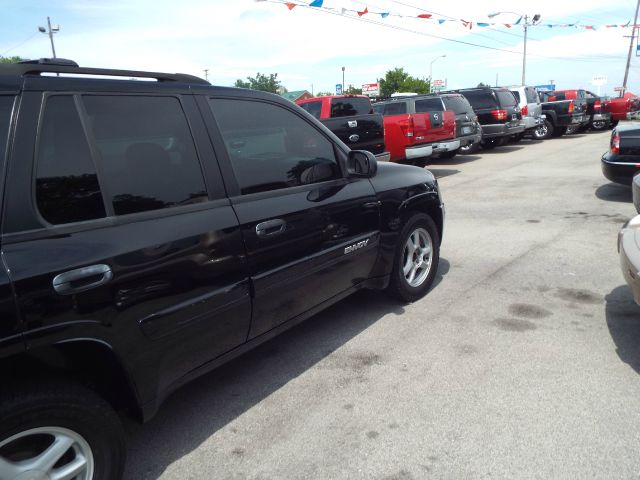 2004 GMC Envoy 4x4 Crew Cab LE