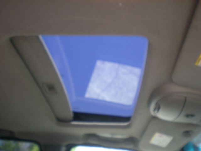 2004 GMC Envoy 4x4 Crew Cab LE