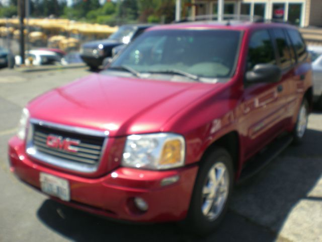 2004 GMC Envoy 4x4 Crew Cab LE