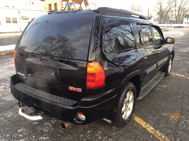 2004 GMC Envoy LS 2500 HD