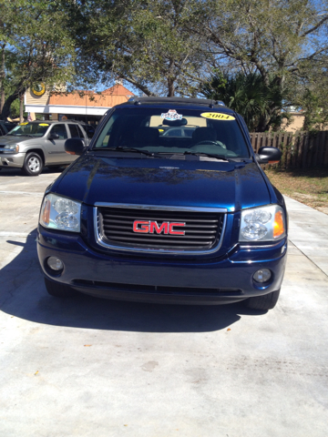 2004 GMC Envoy 4 Dr 2.5 Sedan