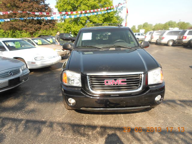 2004 GMC Envoy Wagon SE