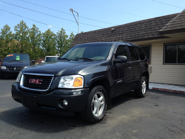 2004 GMC Envoy 4x4 Crew Cab LE