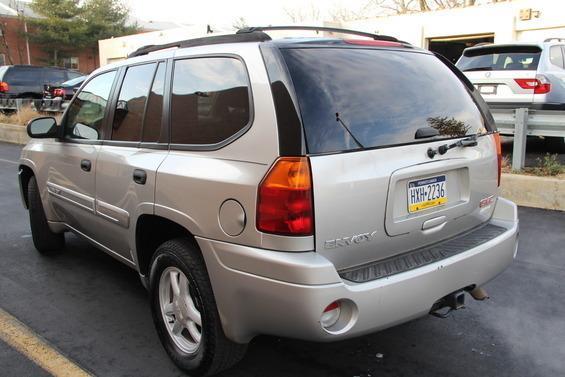 2004 GMC Envoy 4x4 Crew Cab LE