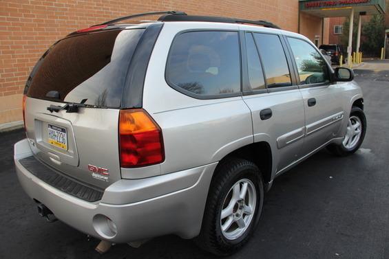 2004 GMC Envoy 4x4 Crew Cab LE