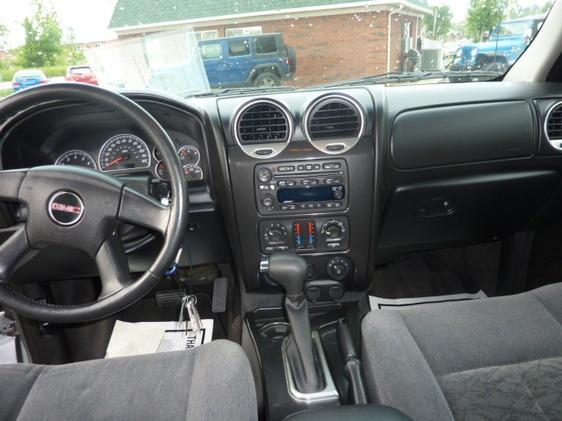 2005 GMC Envoy 4x4 Crew Cab LE