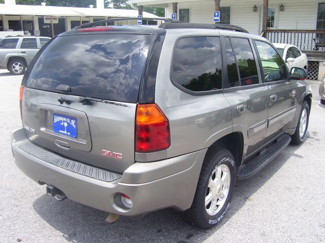 2005 GMC Envoy Wagon SE