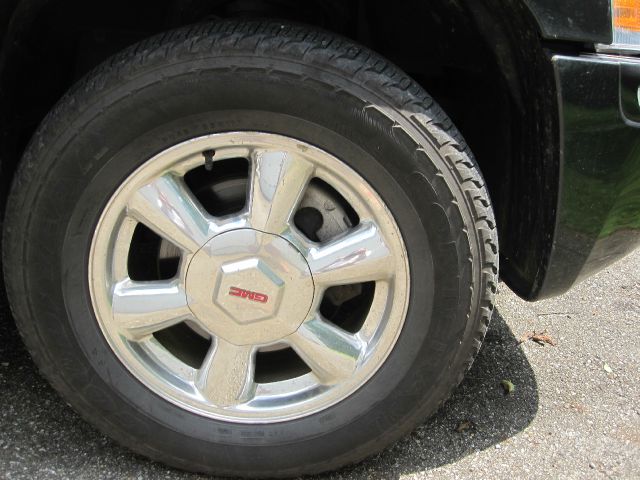 2005 GMC Envoy 4x4 Crew Cab LE