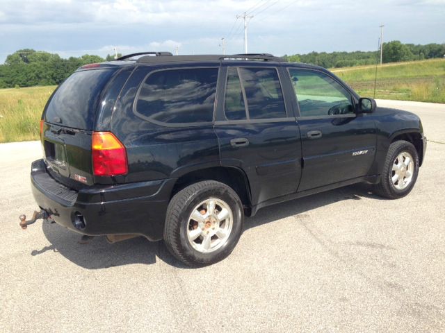 2005 GMC Envoy 4x4 Crew Cab LE