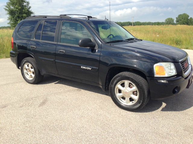 2005 GMC Envoy 4x4 Crew Cab LE