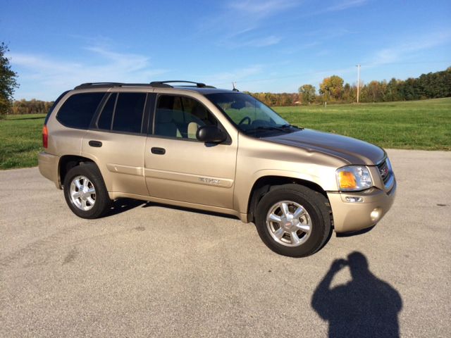 2005 GMC Envoy 4x4 Crew Cab LE
