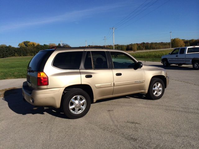 2005 GMC Envoy 4x4 Crew Cab LE