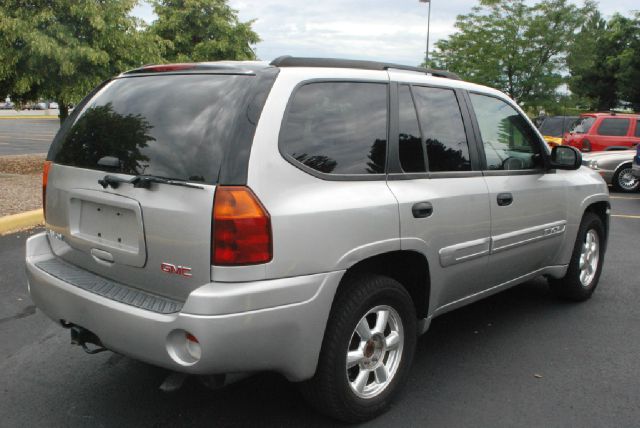 2005 GMC Envoy 4x4 Crew Cab LE