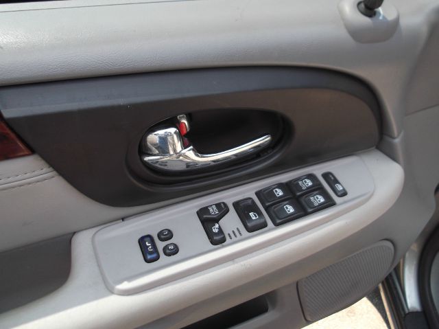 2005 GMC Envoy Wagon SE