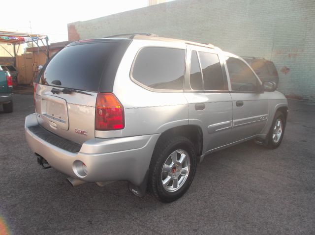 2005 GMC Envoy GXP