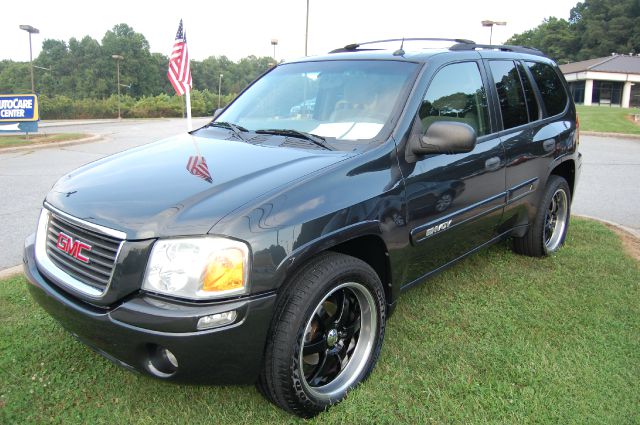2005 GMC Envoy 4x4 Crew Cab LE