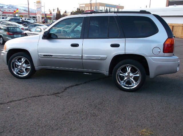 2005 GMC Envoy 4x4 Crew Cab LE