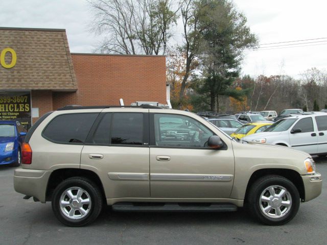 2005 GMC Envoy Wagon SE