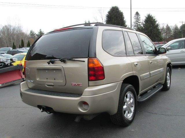 2005 GMC Envoy Wagon SE