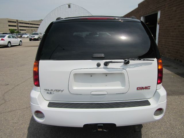 2006 GMC Envoy Wagon SE