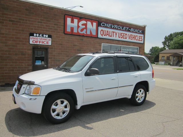2006 GMC Envoy Wagon SE