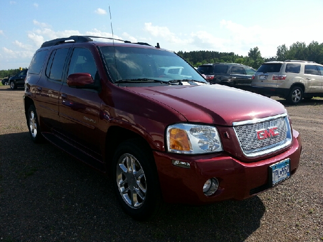 2006 GMC Envoy LS 2500hd CREW CAB 4X4 Diesel
