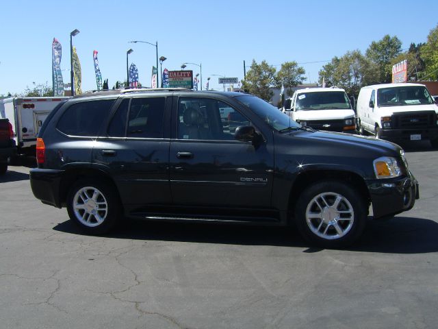 2006 GMC Envoy LT, Z71, Crewcab